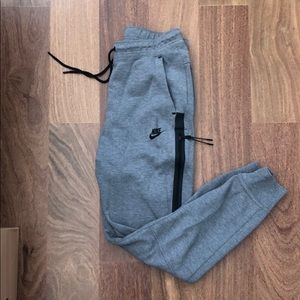 NIKE | joggers